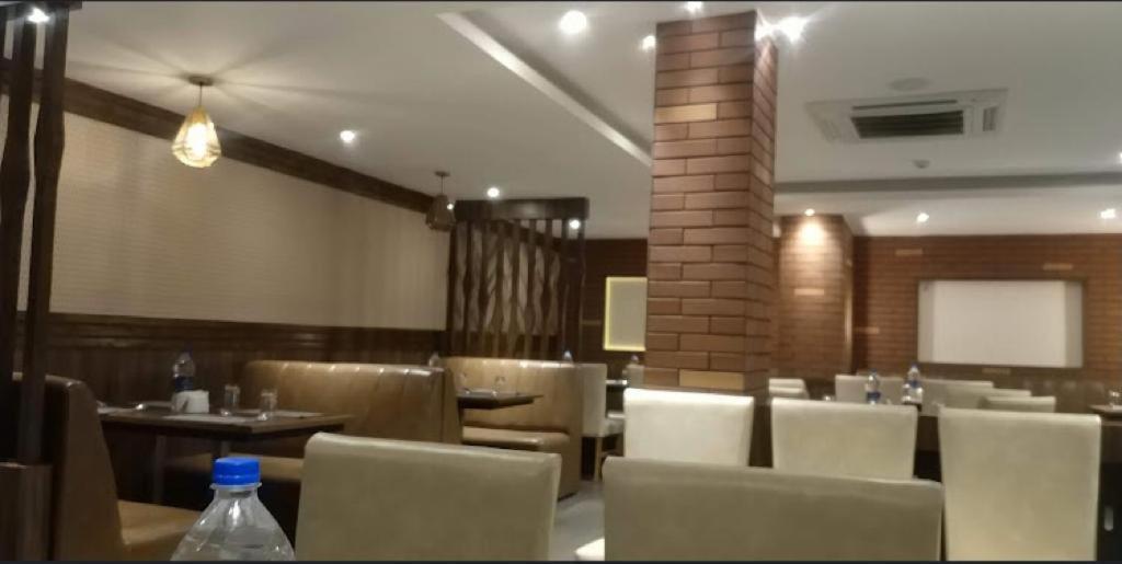 Hotel Ample Yard Chennai Zewnętrze zdjęcie