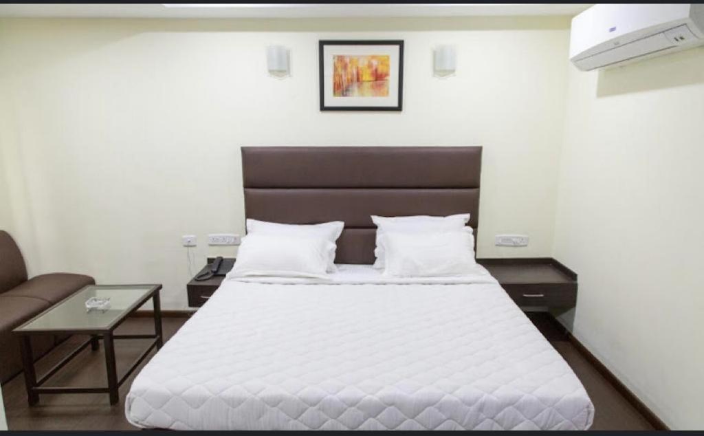 Hotel Ample Yard Chennai Zewnętrze zdjęcie